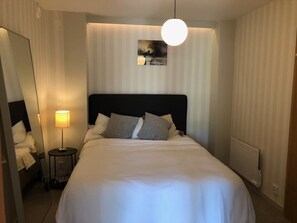Queensize bed