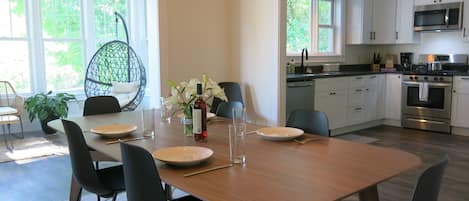 Dining Table + Kitchen + Solarium