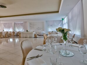 Banquet hall