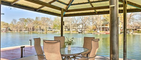 Seguin Vacation Rental | 4BR | 3BA | 2,492 Sq Ft | Two-Story Home
