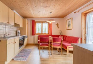 Bio-Haus kitchen