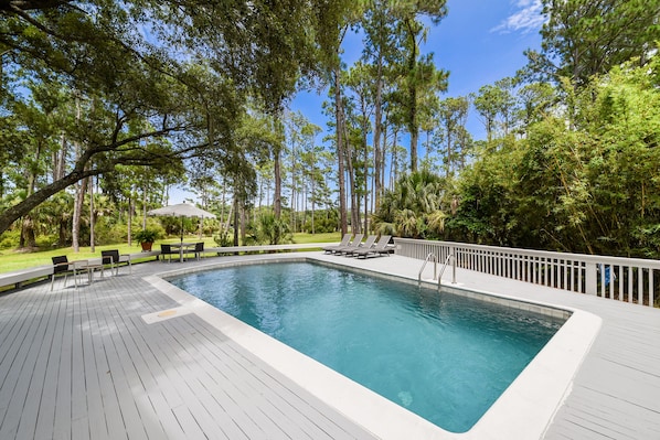 Noted as one of the largest in Sea Pines. 30 ft long, 18' wide in shallow 12' in