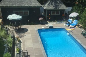 Private pool area with diving rock- a lovely sanctuary away from the world.