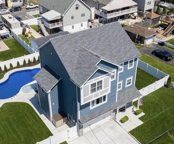 Bird’s-eye view of the house with brand new pool/hot tub.