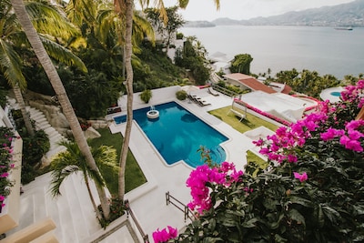 Villa privada en el fraccionamiento mas exclusivo de todo Acapulco “Las Brisas” 