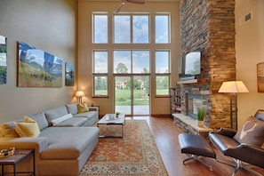 Living Room with Gas Fireplace, Big Screen TV, Outdoor View