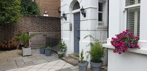 The entrance courtyard. A beautiful Edwardian building built in 1900.