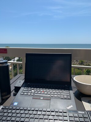 New meaning to work from home!
