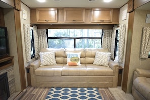 Built in Queen Air Mattress with Electric Pump