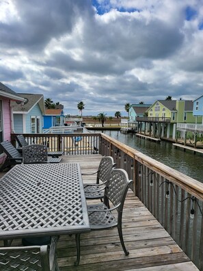 Outdoor Dining/Lounge Chairs