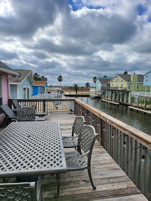 Outdoor Dining/Lounge Chairs