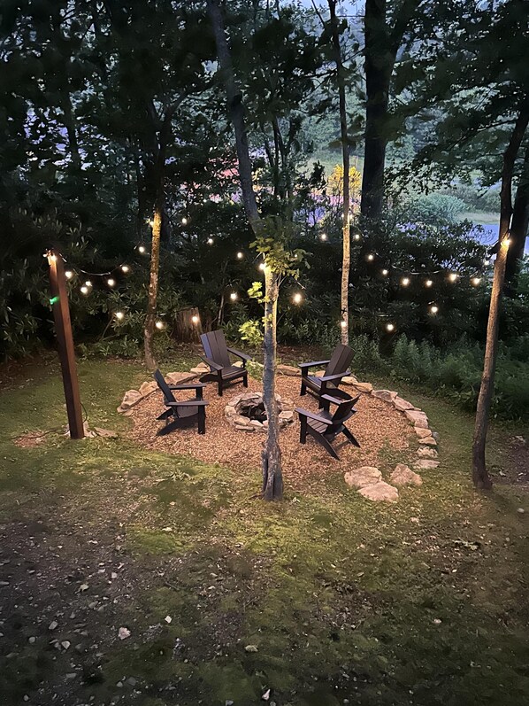 Fire Pit with Lighting