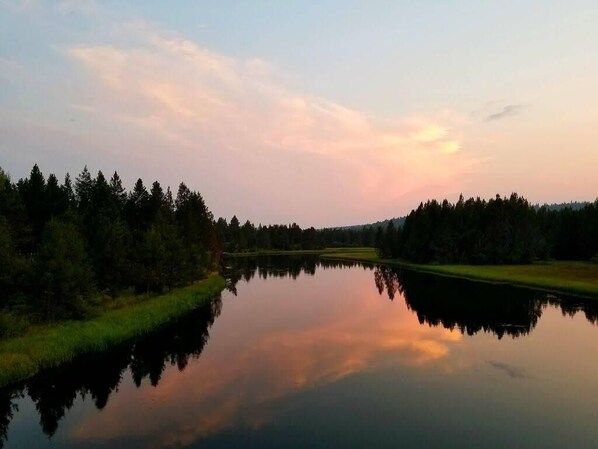 Sleepy Bear Lodge,  enjoy Sunriver at its best!