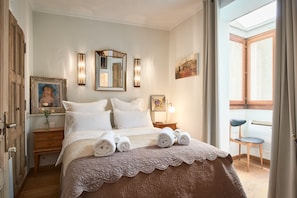 Master bedroom with 140cm double bed