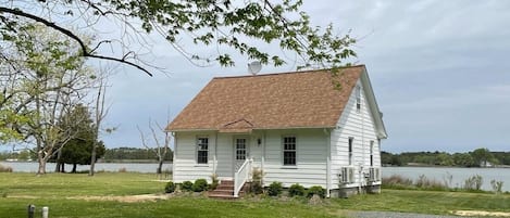 Cottage on Church Creek