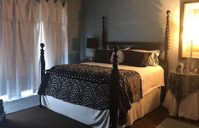 OK40 Ranch Hacienda Bed & Breakfast WILDSIDE Bedroom