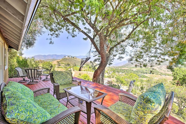 Enjoy a one-of-a-kind retreat to Temecula Wine Country!