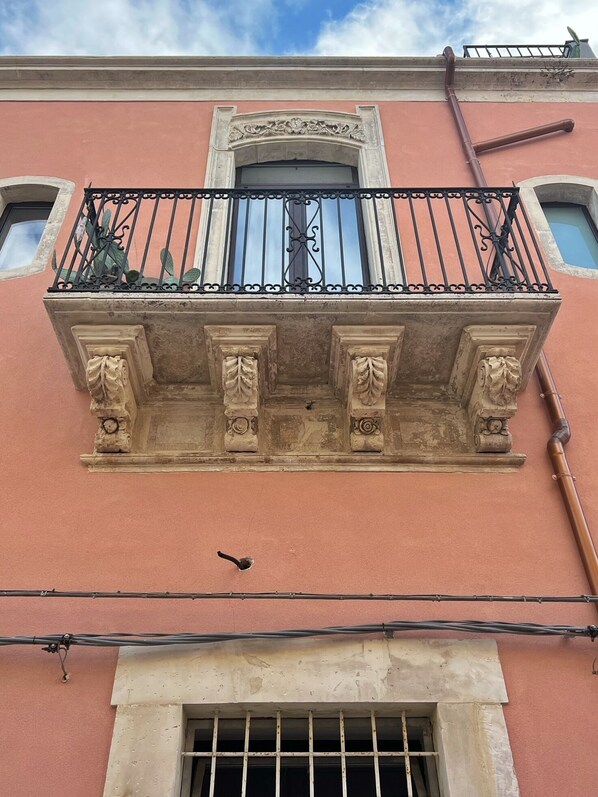Balcony off of bedroom