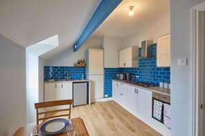 Emerald Hideaway, Saltburn-by-the-Sea - Stay North Yorkshire