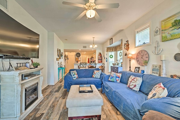 Book a trip to this cozy vacation rental condo in Suwannee.