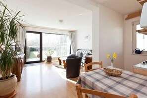 Wohnzimmer Ferienwohung EG im Hof