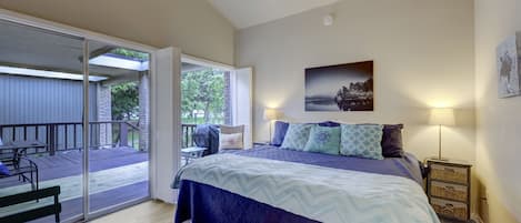 Quaint Room with Comfortable King Bed and direct outdoor access