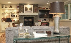 Living Room with Queen Sofa Bed