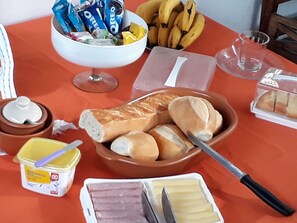 Breakfast meal