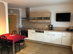 Komfort-Ferienwohnungen Typ A mit Balkon/Terrasse-Wohnküche
