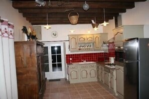 Kitchen in gite Les 2 Coqs in Creuse