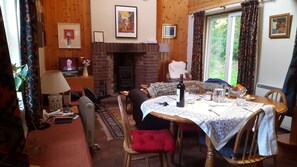 Morrone Cottage Dining-room