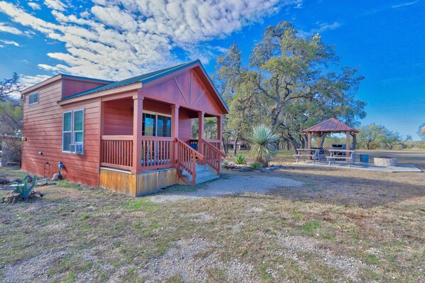 Welcome to the Blue Hole Cabin!