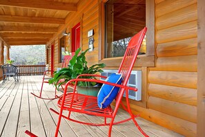 Front deck seating