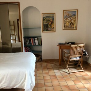 Chambre 2 sur le patio