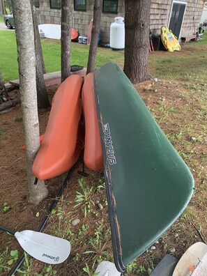 available kayaks, canoe and paddle board 