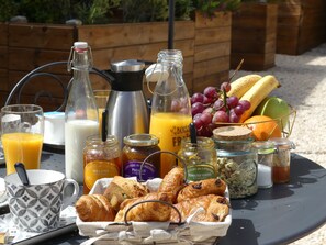 Breakfast meal