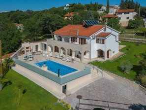 Property, Building, Estate, House, Villa, Real Estate, Mansion, Swimming Pool, Hacienda