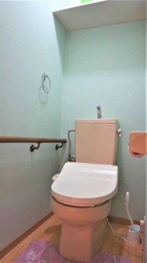 Private toilet