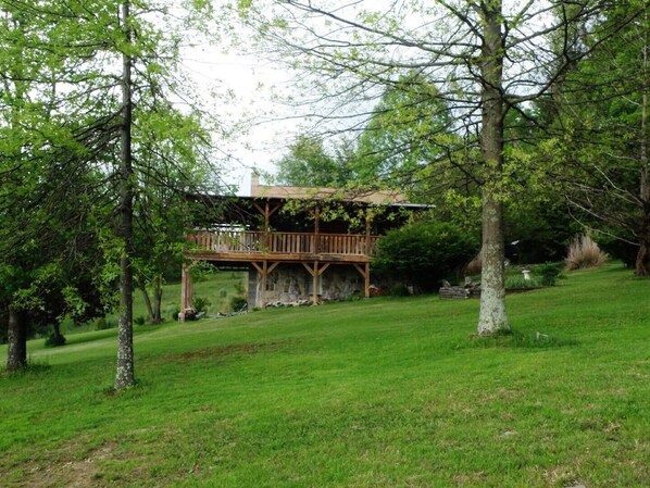 Nestled in the mountains of Randolph county, our space is rural & private. 