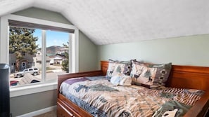 Twin Bed (opposite Queen)