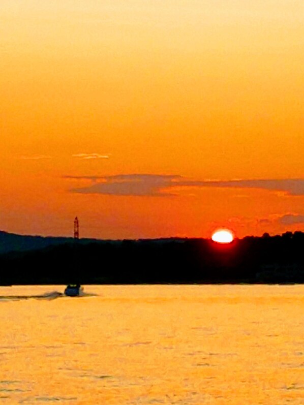 ----------------------------------------------SunSets are Amazing!!!!! No Charge