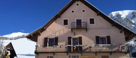 la maison d'augustin"les sybelles":appartement
édelweiss et gentiane