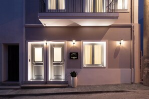 Front of property – evening/night