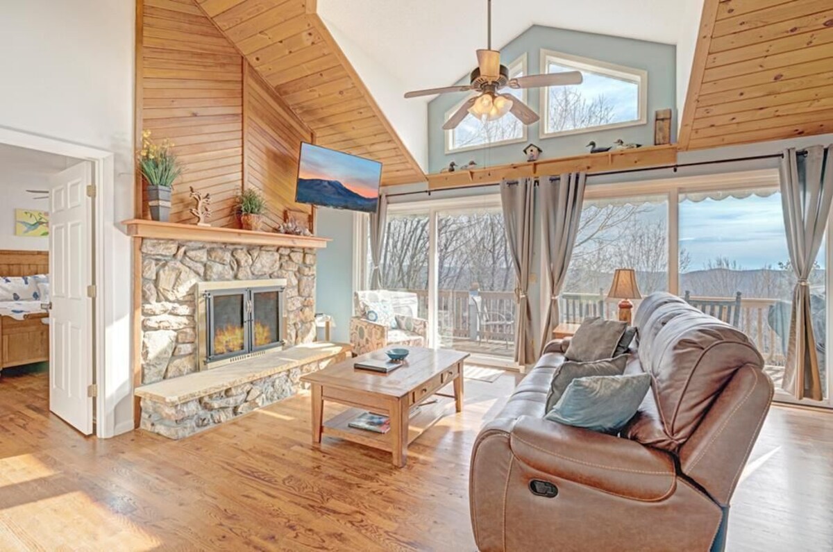 Birds Nest: 15% Discount for June 2024, Mountain House, Mountain View, Hot Tub, Whirlpool Bath, O…