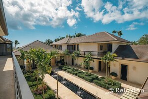 Arrecife 55 - Dramatic luxury villa with golf and ocean view (3448)