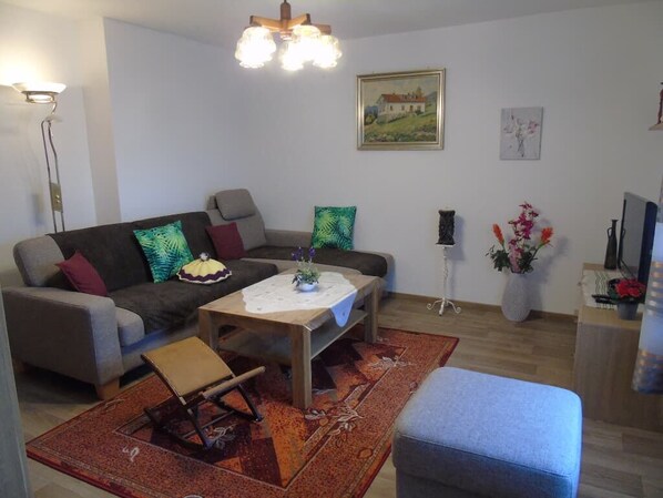 Ferienwohnung – 76m² mit separatem Eingang-Fewo - WZ