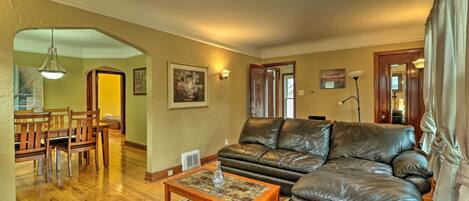 Ferndale Vacation Rental: 2 BR | 1 BA | Stairs Required | 1,000 Sq Ft