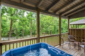 Hot Tub Overlooking The River!