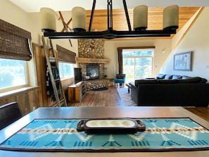 Pendleton touches add a bit of unpretentious luxury.