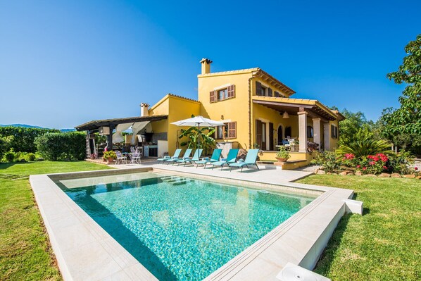 Finca with saltwater pool in Mallorca